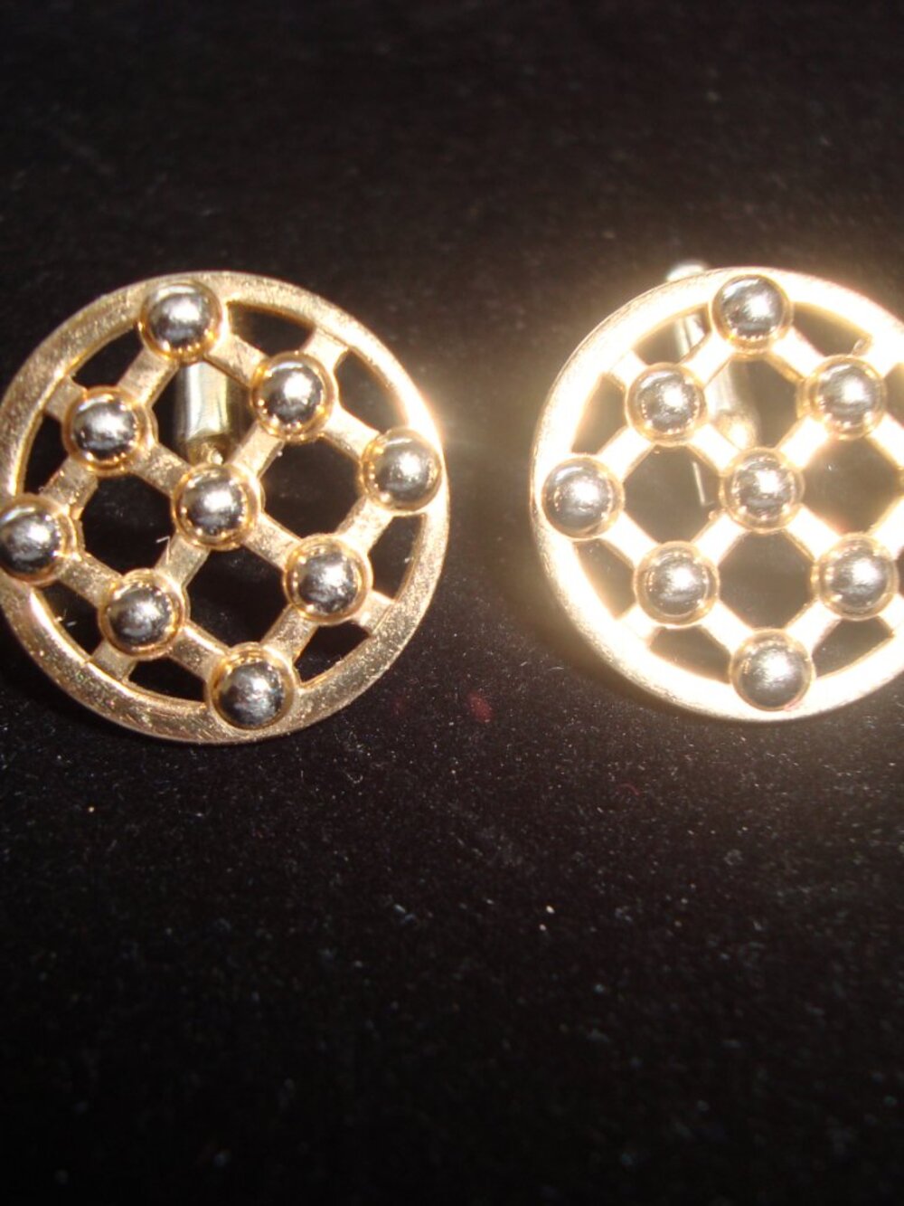 Vintage Swank Gold Tone Round Textured Silver Ball Grid Pattern Cufflinks Mens